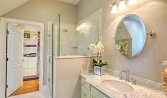 4 Pine Tree Ln, Lincoln, RI 02865