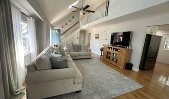 1008 Anchor Ave, Beachwood, NJ 08722