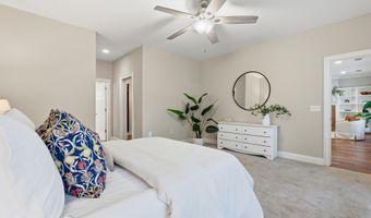 56 Wade Hampton Dr, Beaufort, SC 29907