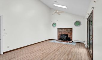 70 Smith Ln, Burlington, CT 06013