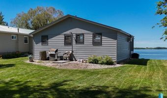 10 S Oakwood Shoreline Dr, Bruce, SD 57220