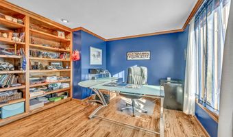 6 Lyndenwood Dr, Brookfield, CT 06804