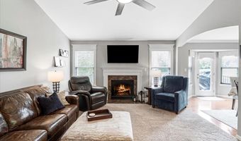 1456 Red Oak Plantation Dr, Ballwin, MO 63021