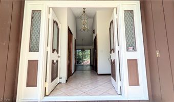 1305 Garrison Rd, Ashtabula, OH 44004