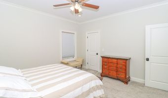 170 Fallen Oak Dr, Brandon, MS 39047
