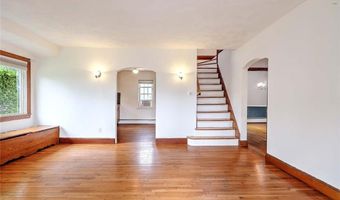140 Lexington Ave, North Providence, RI 02904