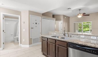 676 SANDY NECK Ln 102, Altamonte Springs, FL 32714