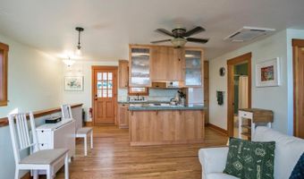 19 Gresham St, Ashland, OR 97520