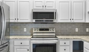 4507 Furling Ln 302, Destin, FL 32541