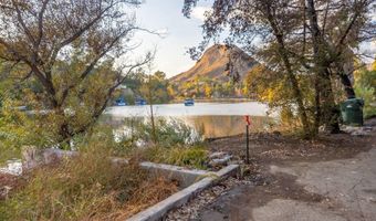 2026 E Lakeshore Dr, Agoura Hills, CA 91301