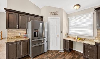 1414 Carriage Bridge Trl, Ballwin, MO 63021