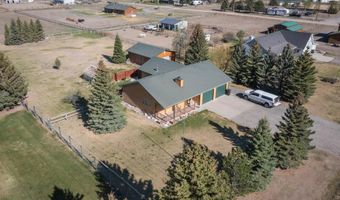 29 Mountain Dr, Cody, WY 82414