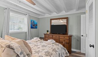 125 Pelican Dr, Atlantic Beach, NC 28512