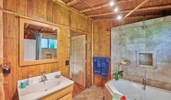 1073 Nanihoku Pl, Haiku, HI 96708