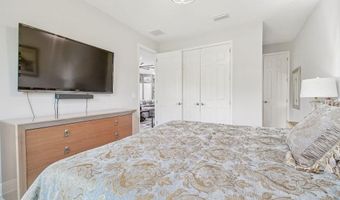 6442 MAIDEN SEA Dr, Apollo Beach, FL 33572