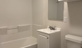 207 E Grand Ave, Artesia, NM 88210
