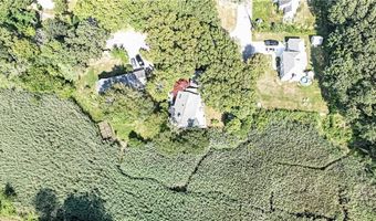 2 Buckingham St, Barrington, RI 02806