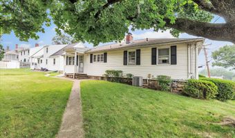 124 N Cliff St, Ansonia, CT 06401