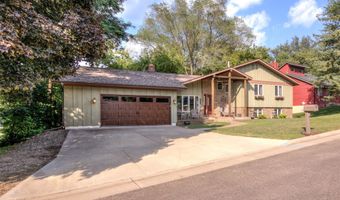 608 Manor Ct, Altoona, WI 54720
