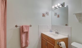 25 Cedar Grove Dr, Exeter, RI 02822