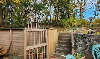 126 Goddard Ave B, Bridgeport, CT 06610