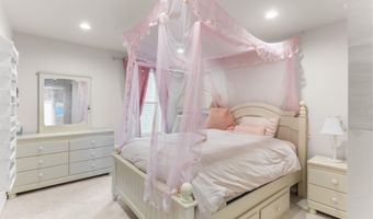 2825 Dillon Dr, Ann Arbor, MI 48105