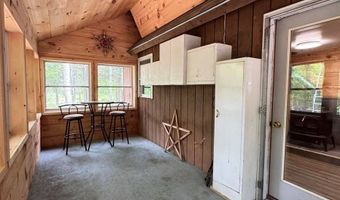 6 Maple Dr, Abbot, ME 04406