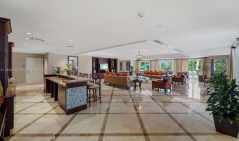 19900 E Country Club Dr 212, Aventura, FL 33180