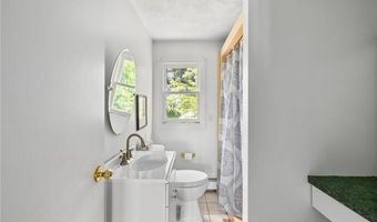26 Rachela St, Johnston, RI 02919