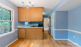2011 E Barden Rd, Charlotte, NC 28226