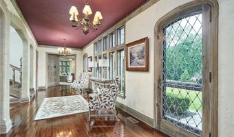 47 S Wheaton Rd, Akron, OH 44313