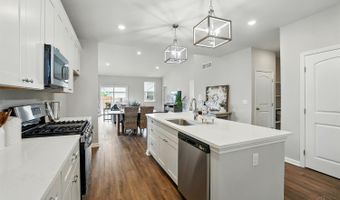 5086 Garden Grove Ln, Delhi, OH 45238