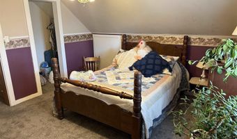256 W Hoosier St, Berne, IN 46711