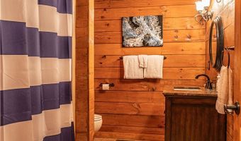 105 Lakewood Dr, Aberdeen, NC 28315