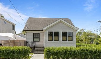 109 Carroll Ave, Newport, RI 02840