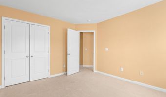 892 Queen City Cres, Apex, NC 27523