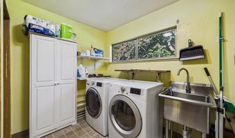 2099 Fickle Hill Rd, Arcata, CA 95521