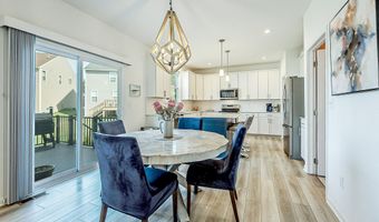 289 Springview St, Ann Arbor, MI 48103