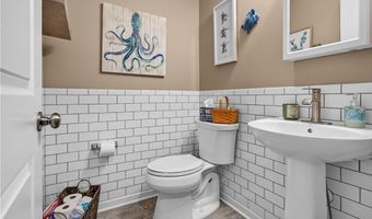 48600 Middle Ridge Rd, Amherst, OH 44001