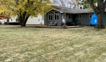 1021 NE 15th Ave, Aberdeen, SD 57401