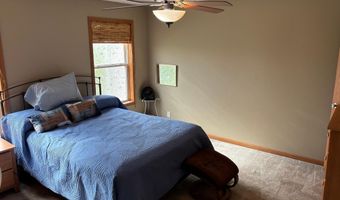 2200 Eunice Dr, Albert Lea, MN 56007