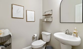 307 Auburn Sta, Auburn, GA 30011
