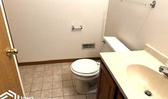 28 Schutter Cir, Algona, IA 50511