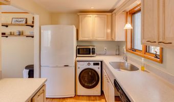 176 Reservoir Rd, Campton, NH 03223