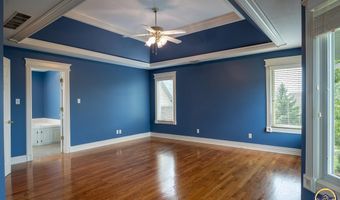 6425 SW South Pointe Dr, Auburn, KS 66402