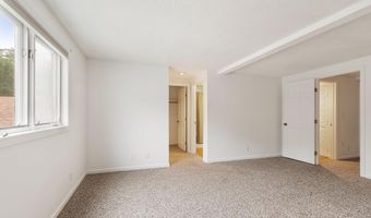 22 Briston Ct, Bedford, NH 03110