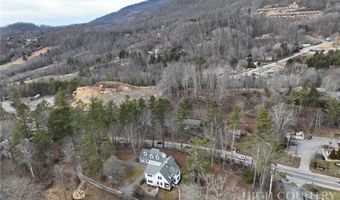 140 Library Ln, Banner Elk, NC 28604