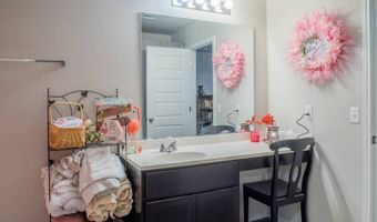 3015 Brooke Rd, Chickasha, OK 73018