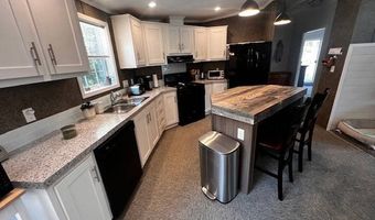 7 Deer Hill Ave, Standish, ME 04084