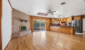 602 Sunglow Ave, Alamogordo, NM 88310